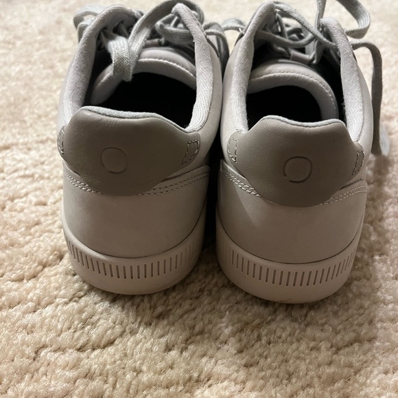 Tread Sneakers - gray - size 7.5 / 5.5 - Picture 4 of 6